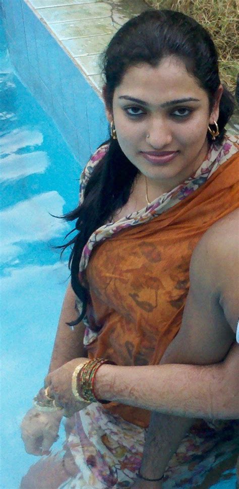 Desi Nude Girls & Women Porn Pics